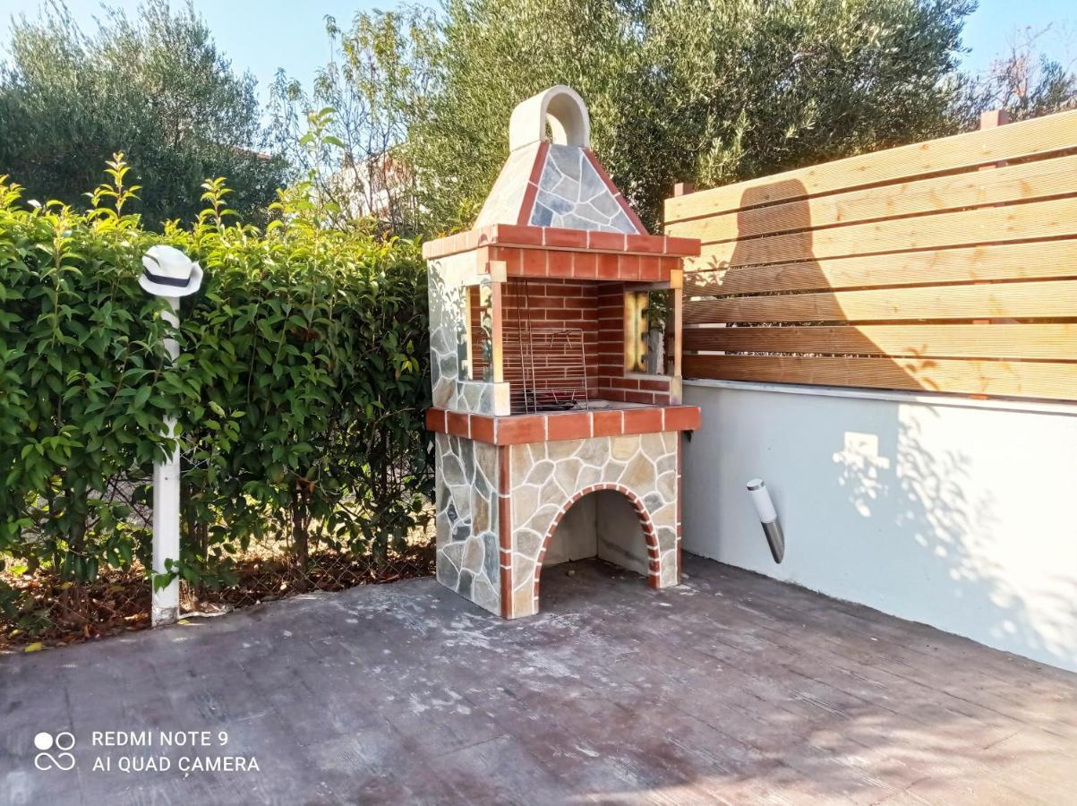 Villa Athina 1St Floor Nea Kallikrateia Exterior photo